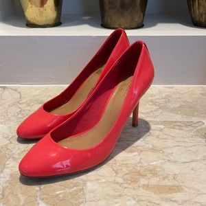 Coach pumps heels in excellent condition.